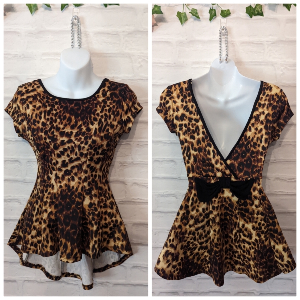 Monteau Leopard print peplum top